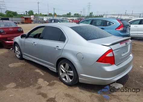 2010 Ford Fusion Sport z USA, uszkodzony, nr VIN 3FAHP0KCXAR165213